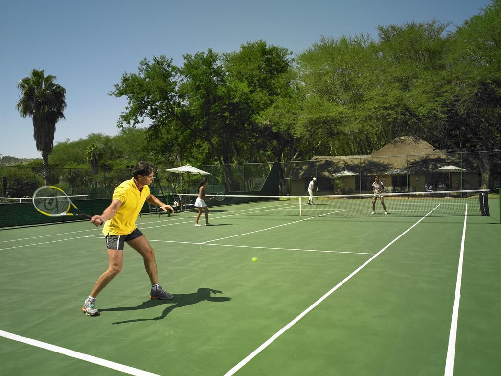 فندق ذا بالاس اوف ذا لوست سيتي أت صن سيتي ريزورت المظهر الخارجي الصورة Tennis at the Arizona Inn