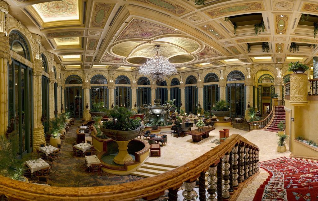 فندق ذا بالاس اوف ذا لوست سيتي أت صن سيتي ريزورت المطعم الصورة The lobby of the Taj Mahal Palace